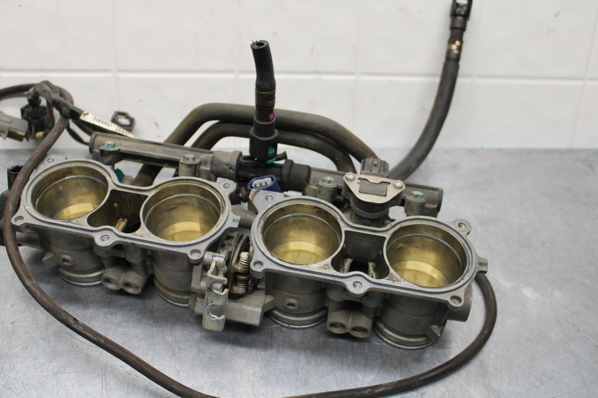 2008 Honda CBR1000RR MAIN FUEL INJECTORS / THROTTLE BODIES 16451-MFL-000 BB579