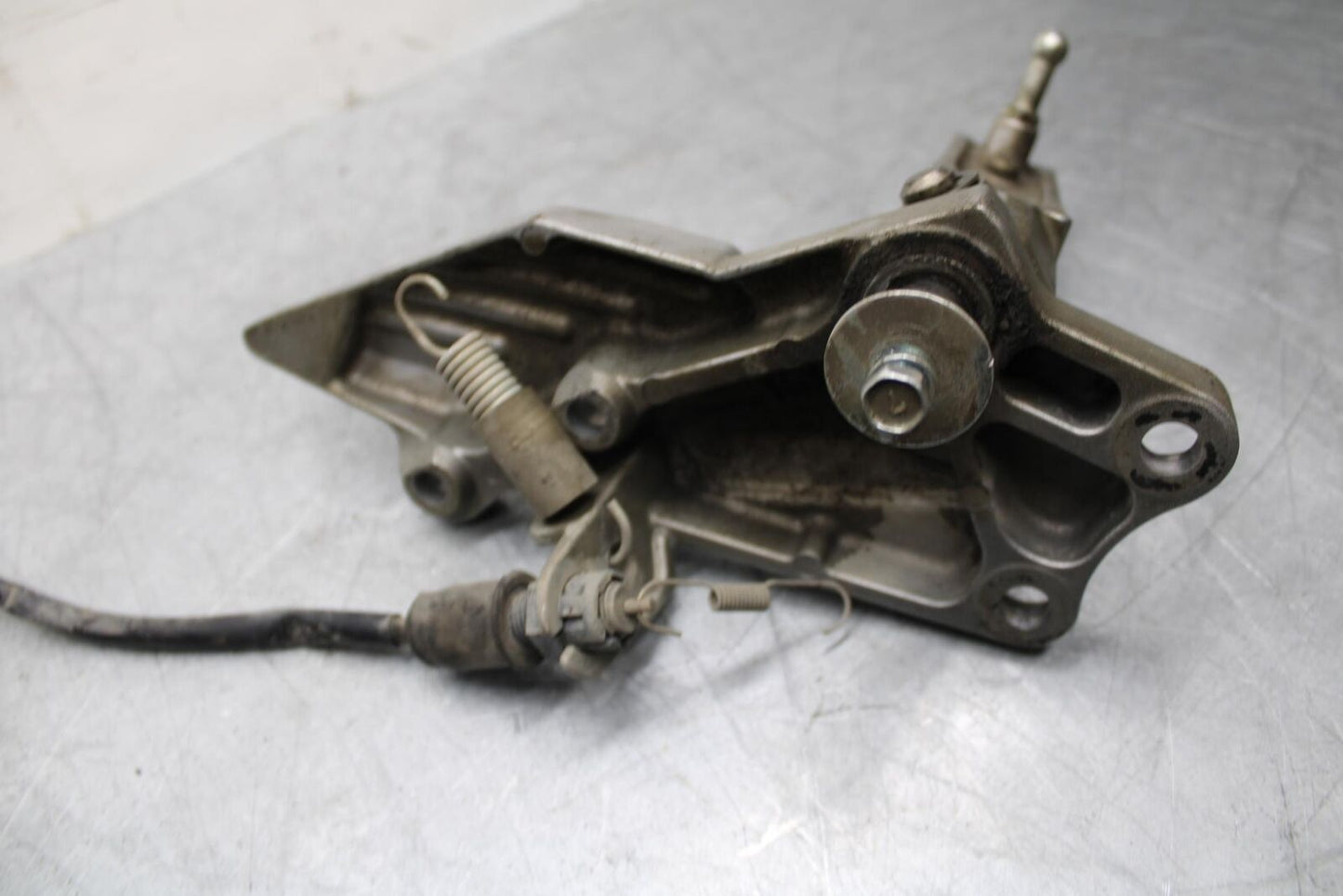 07-08 KAWASAKI CONCOURS 1400 RIGHT REARSET REAR SET DRIVER FOOT PEG REST BB449