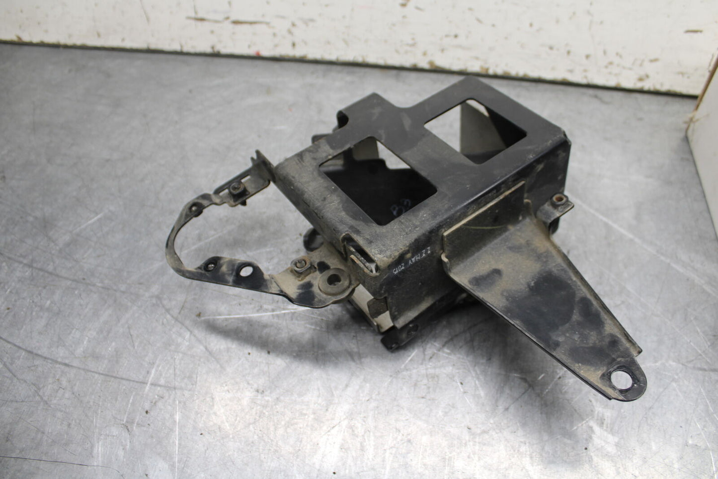 14-16 TRIUMPH AMERICA LT BATTERY TRAY BOX HOLDER BB720