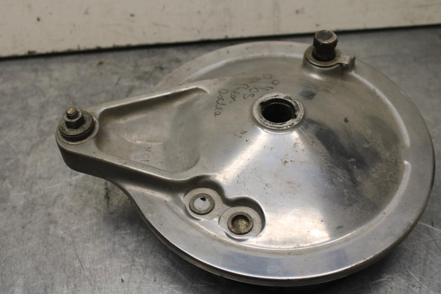 97-03 HONDA SHADOW ACE 750 VT750C REAR BACK DRUM BRAKE HUB CALIPER BB618