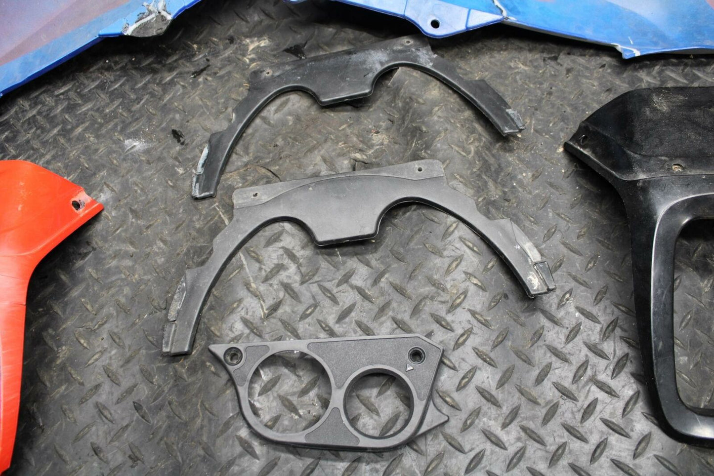 86 SUZUKI GS750ES FRONT UPPER NOSE FAIRING COWL SHROUD PARTS BB233