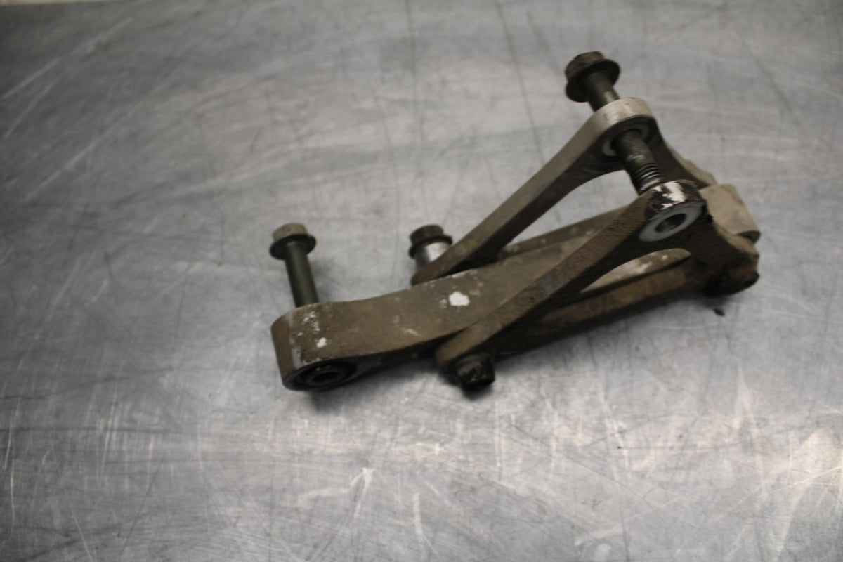03-04 YAMAHA YZF R6 REAR DOGBONE SHOCK LINKAGE LINK BB481