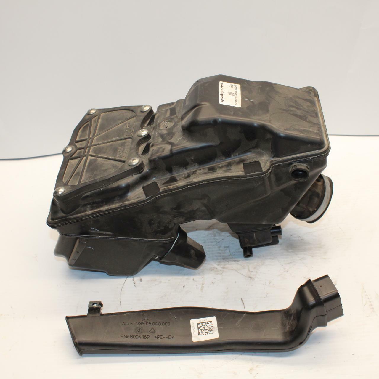 18-20 HUSQVARNA VITPILEN 401 AIRBOX AIR INTAKE FILTER BOX BB248