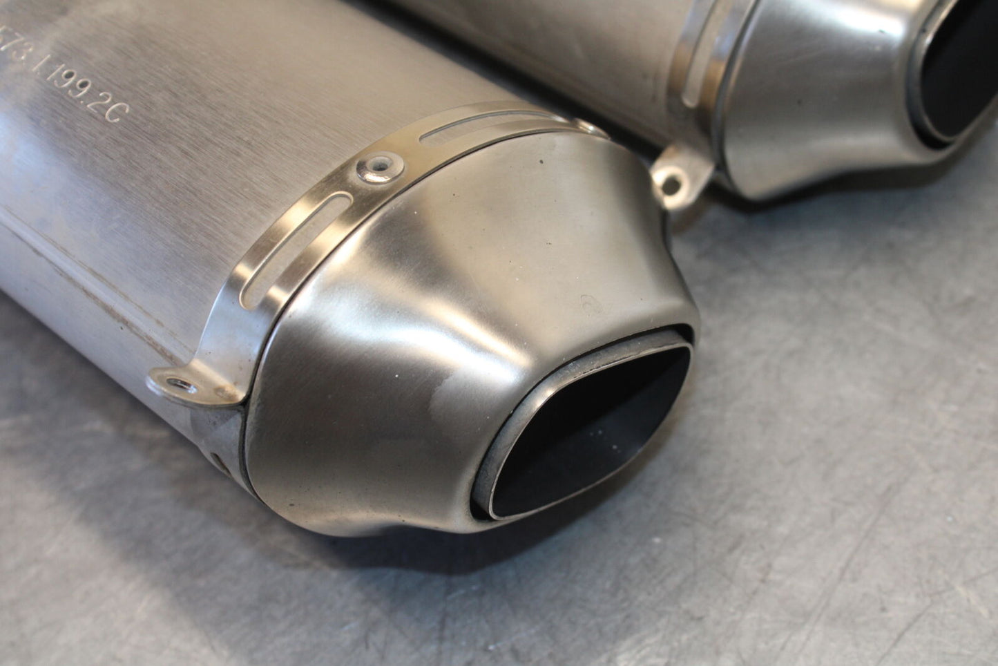 07-08 DUCATI 1098 EXHAUST PIPE MUFFLER SLIP ON CAN SILENCER BB699