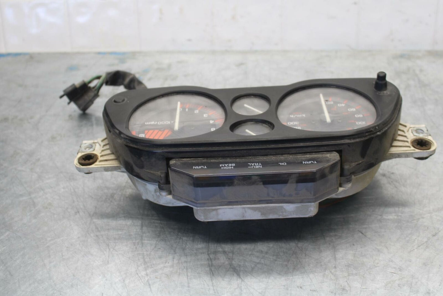 87-93 HONDA CBR1000F SPEEDO TACH GAUGES DISPLAY CLUSTER SPEEDOMETER BB420