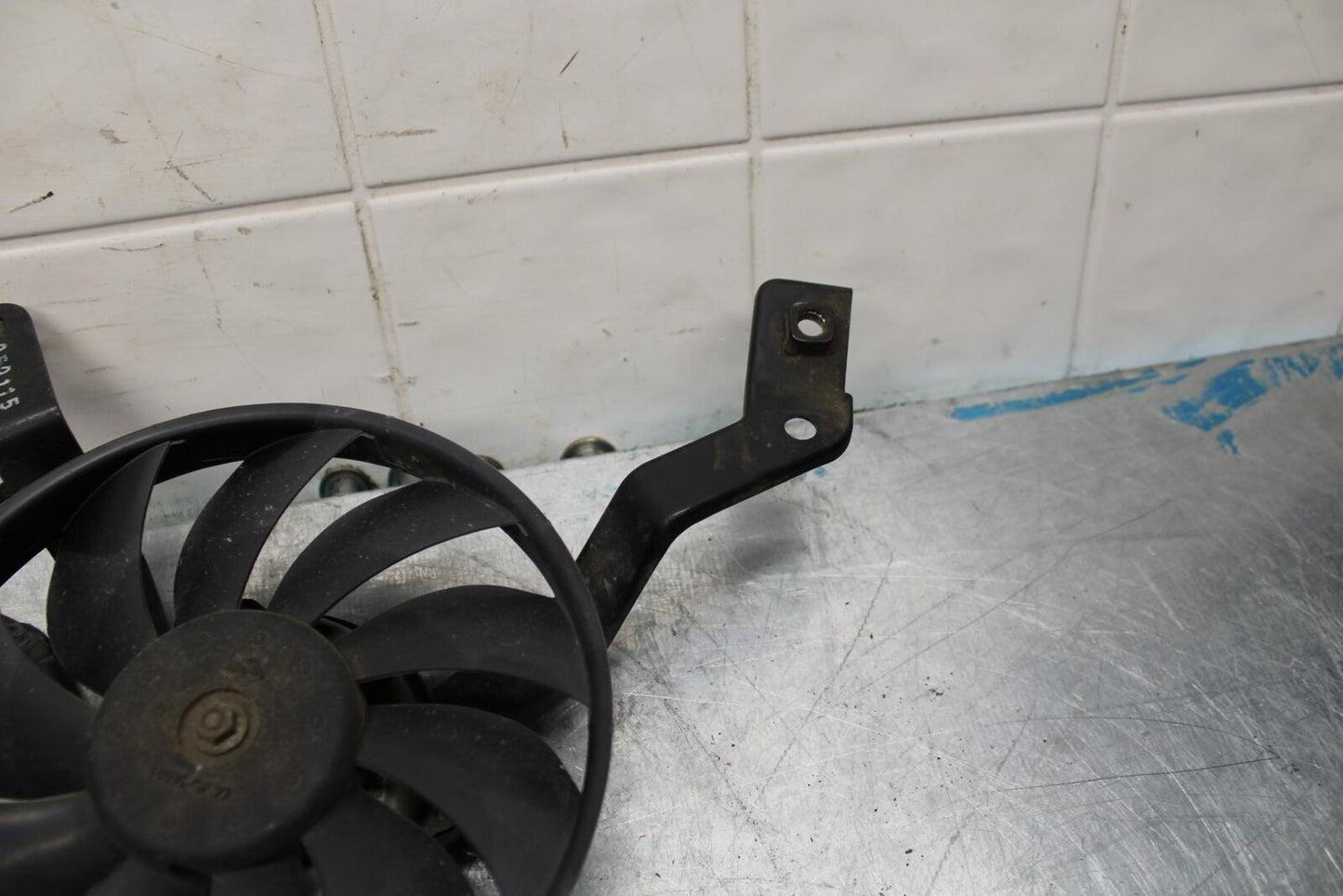 14-15 TRIUMPH STREET TRIPLE R ENGINE RADIATOR COOLING FAN BB441