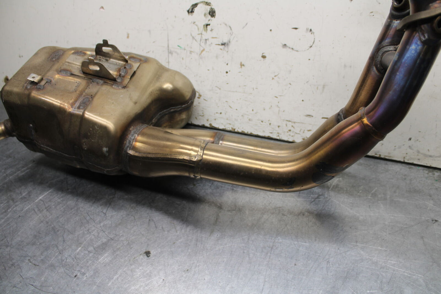 21-24 APRILIA TUONO 660 FACTORY FULL EXHAUST SYSTEM HEADERS PIPE MUFFLER BB733