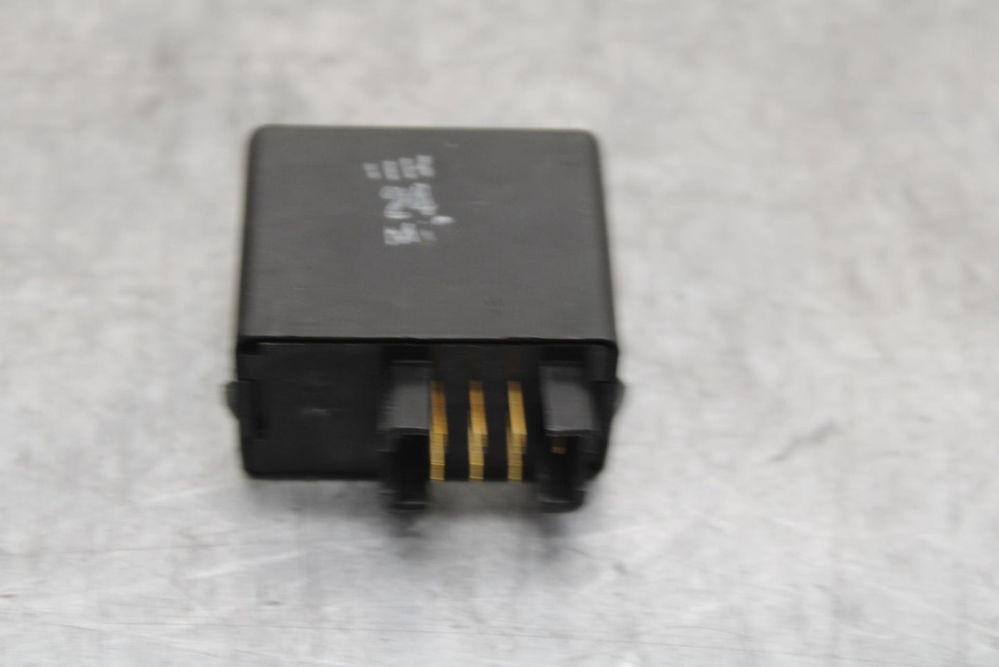06-07 SUZUKI GSXR 600 750 TURN SIGNAL BLINKER RELAY FLASHER SWITCH BB98