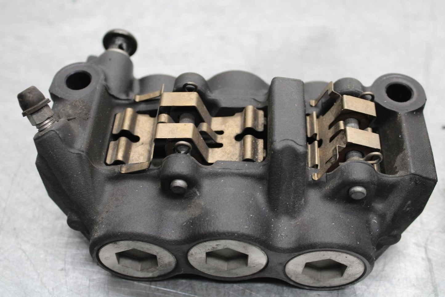 09-14 YAMAHA YZF R1 RIGHT LEFT FRONT BRAKE CALIPER SET PAIR CALIPERS BB448