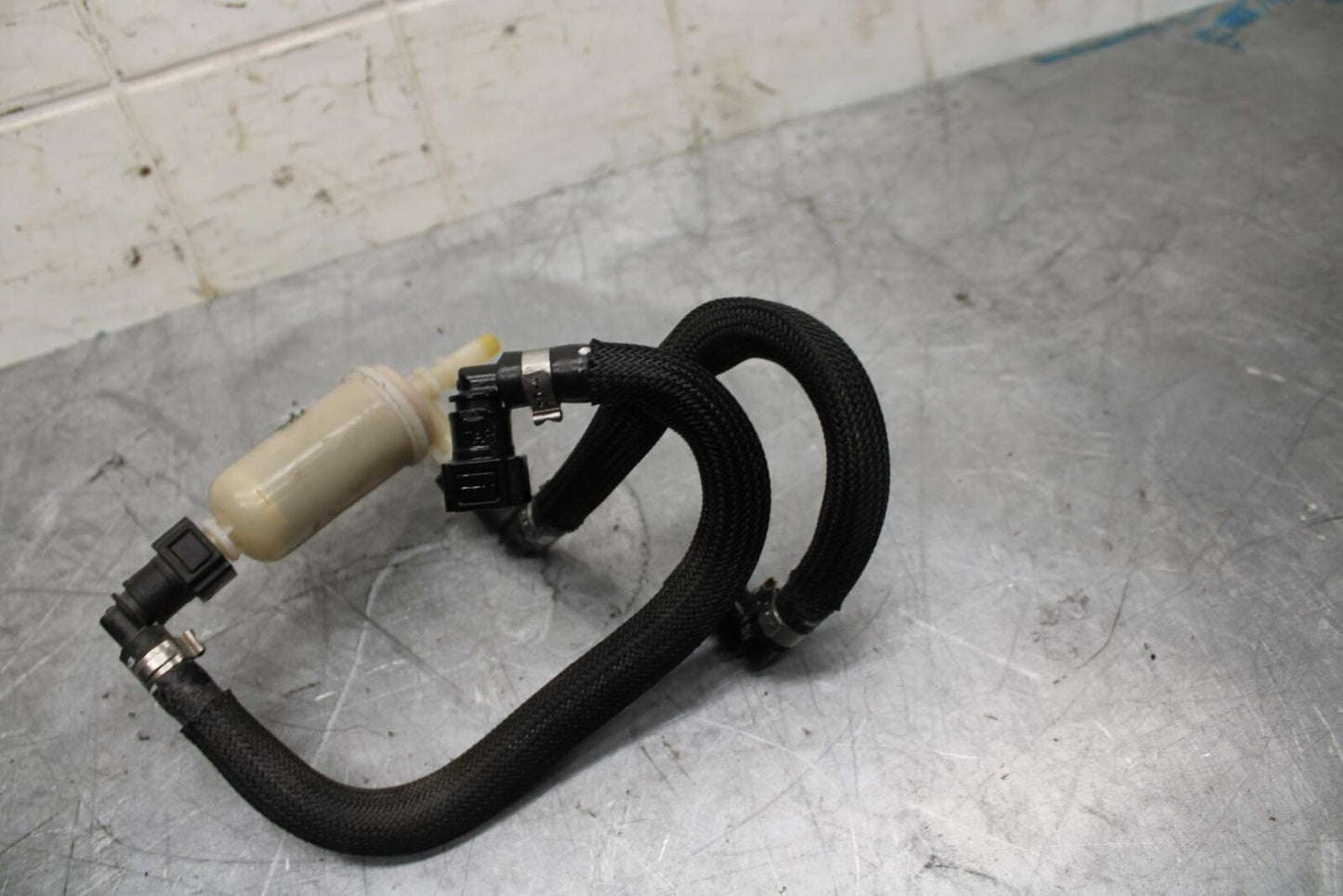 21 HUSQVARNA VITPILEN 401 FUEL HOSE GAS LINE TUBE PIPE BB467