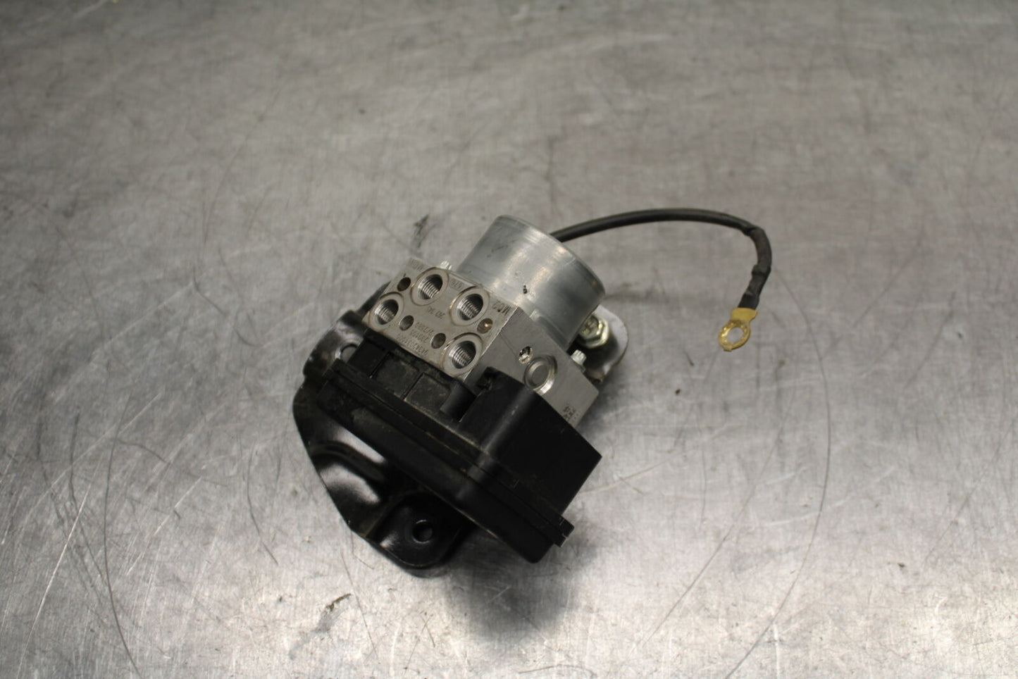 17-24 KTM 390 DUKE ABS PUMP UNIT MODULE BB734