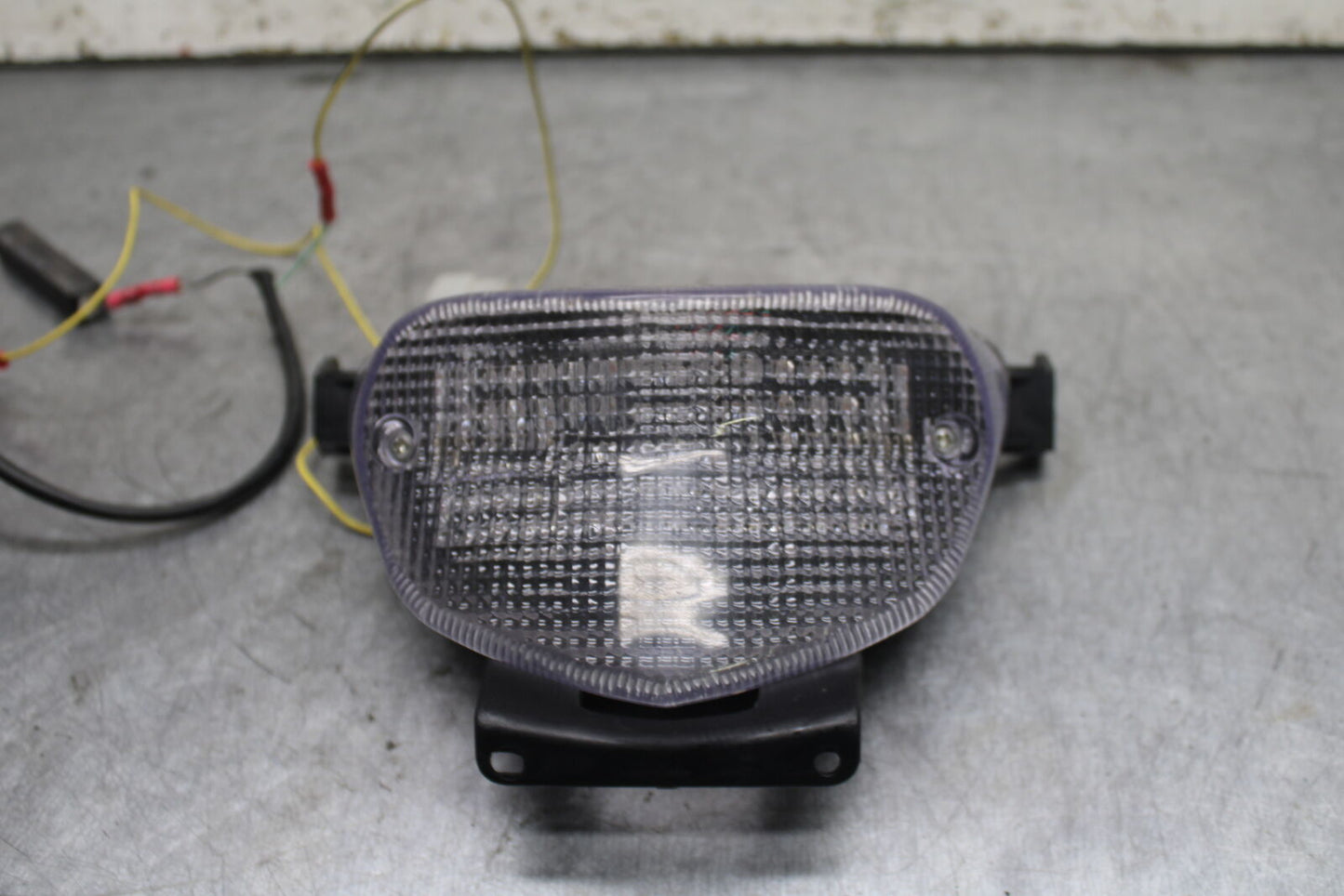01-02 SUZUKI GSXR1000 AFTERMARKET REAR TAIL TAILLIGHT BACK BRAKE LIGHT BB113