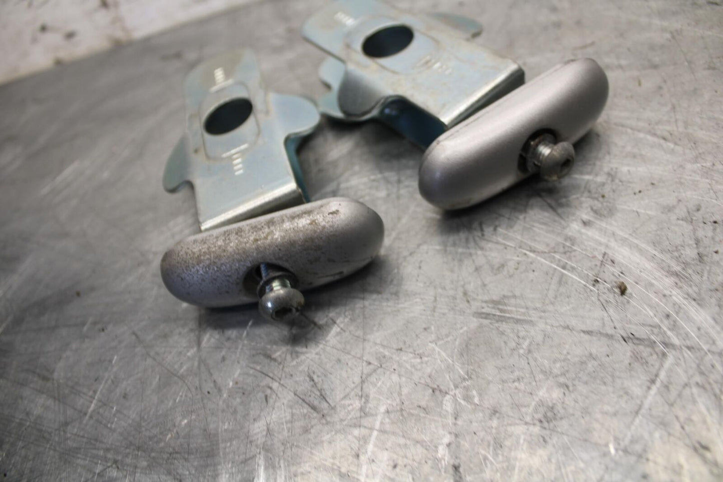 2017 Suzuki SV650 SV650AL7 SWINGARM CHAIN TENSIONER ADJUSTMENT BRACKETS BB511