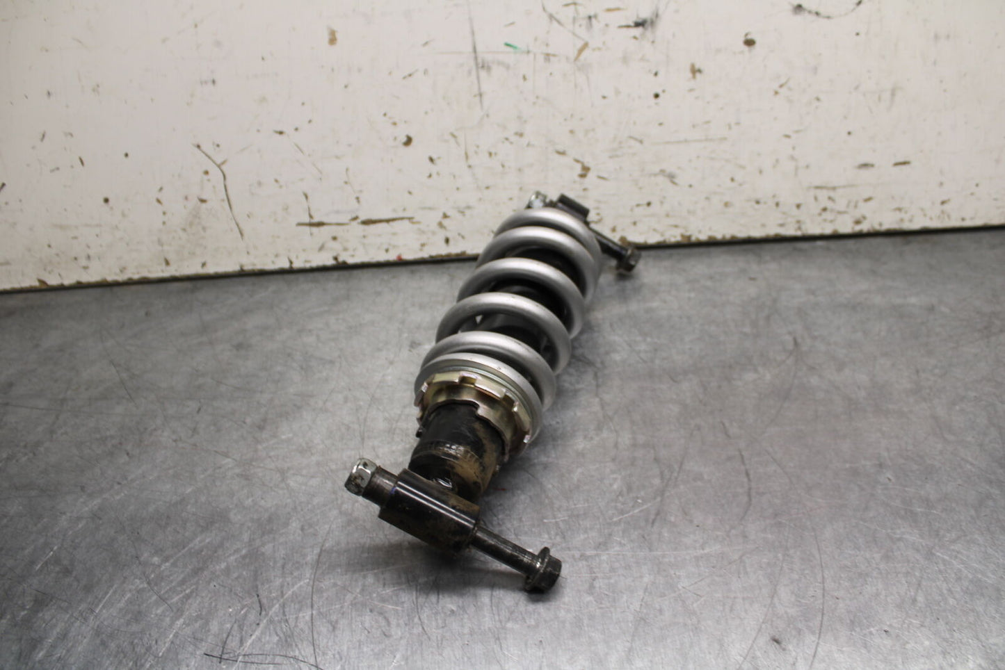 19-24 YAMAHA R3 REAR BACK SHOCK ABSORBER SUSPENSION BB736