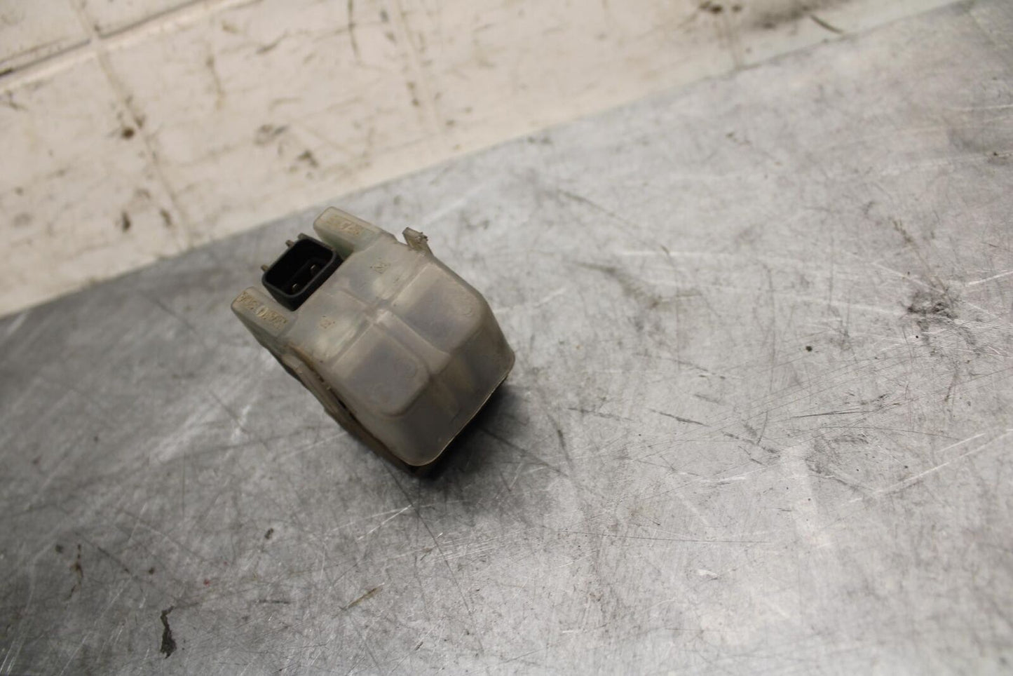 1998 Suzuki TL1000S ENGINE STARTER RELAY STARTING MOTOR SWITCH BB508