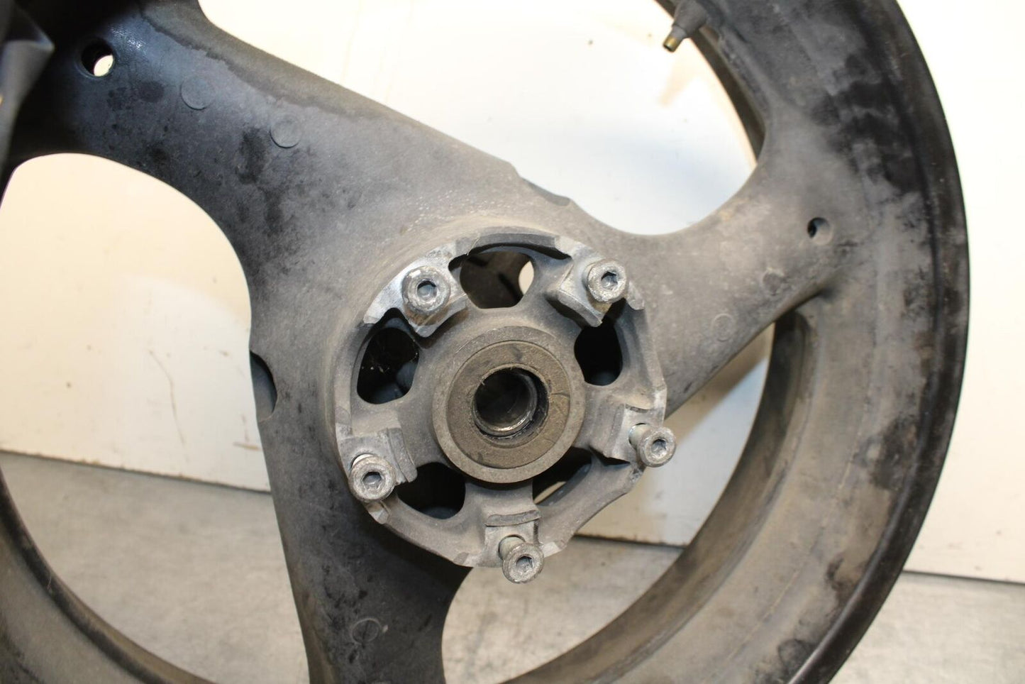1995 Suzuki RF600R REAR BACK WHEEL BB615