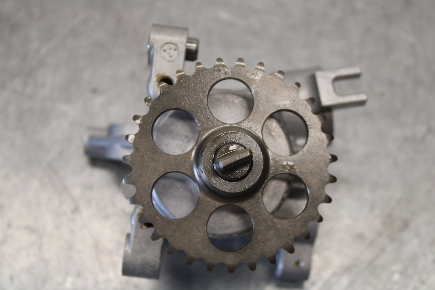 08-09 YAMAHA YZF R6S ENGINE MOTOR OIL PUMP BB690