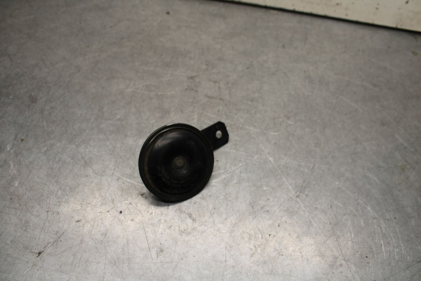 09-11 TRIUMPH DAYTONA 675 HORN SIGNAL BB652