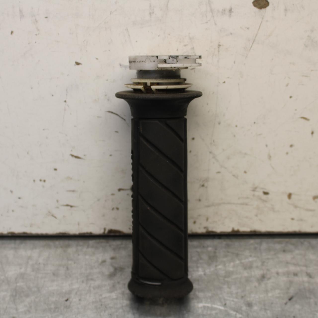 01-03 SUZUKI GSXR600 RIGHT THROTTLE GRIP BB639