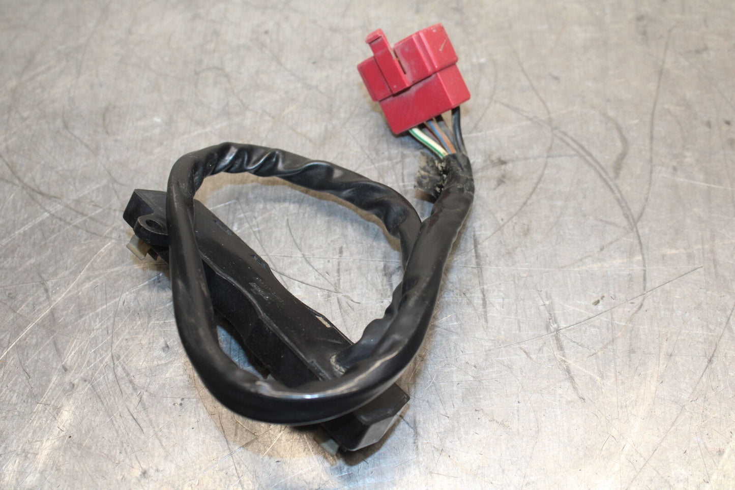 84 HONDA INTERCEPTOR 750 VF750F FUSE BOX BB108