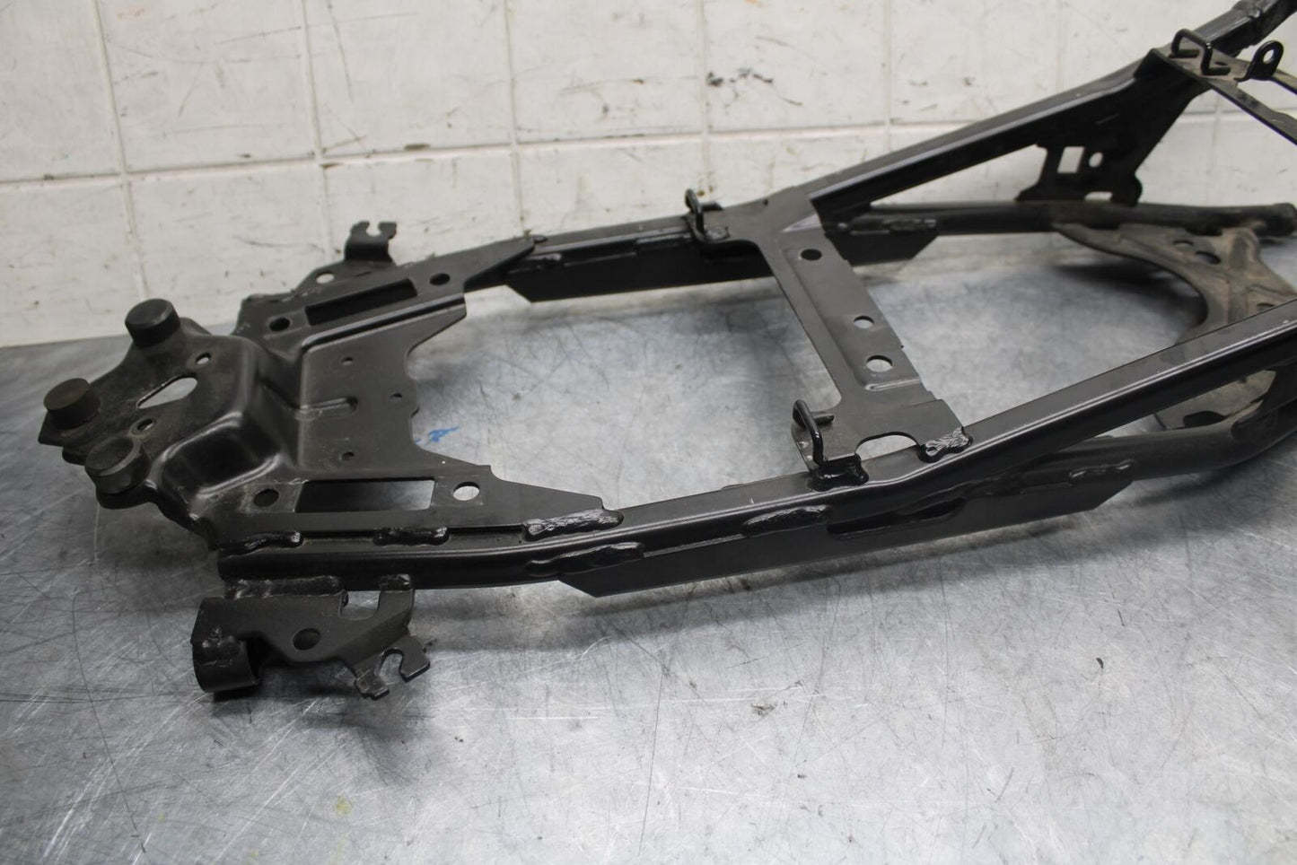 2009 Aprilia Shiver 750 SL750 REAR SUBFRAME BACK SUB FRAME BB506