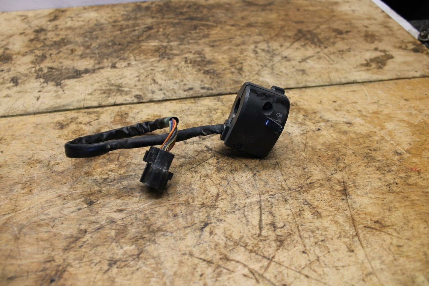 04-07 DUCATI ST3 LEFT CLIP ON HANDLE HORN SIGNALS SWITCH SWITCHES BB347