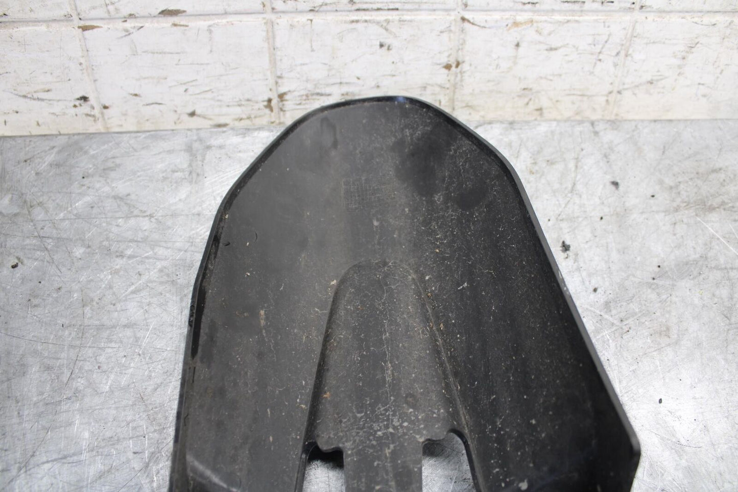 22-23 HUSQVARNA SVARTPILEN 401 REAR BACK WHEEL TIRE HUGGER FENDER BB541