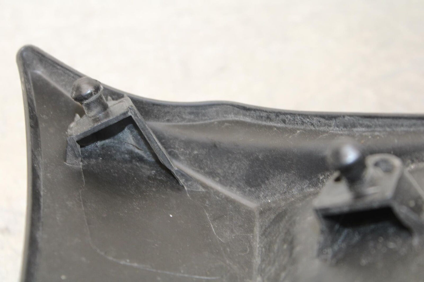 2011 Suzuki GSXR600 RIGHT FRAME SIDE COVER COWL PANEL TRIM BB94