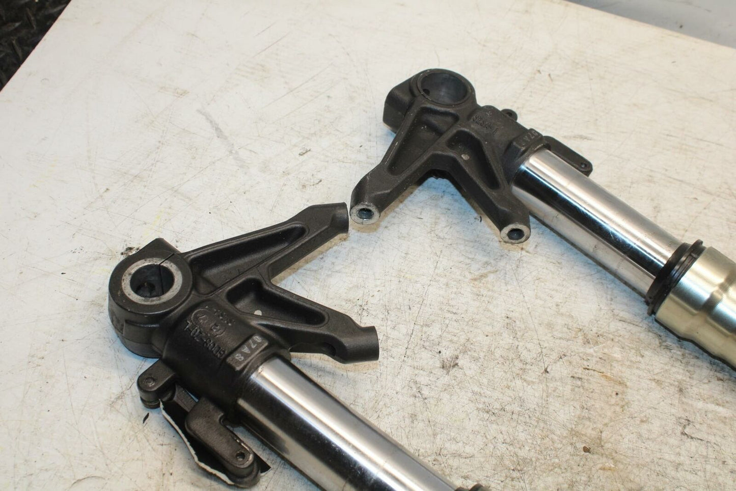 08-10 DUCATI 848 FRONT FORKS SHOCK SUSPENSION SET PAIR BB369