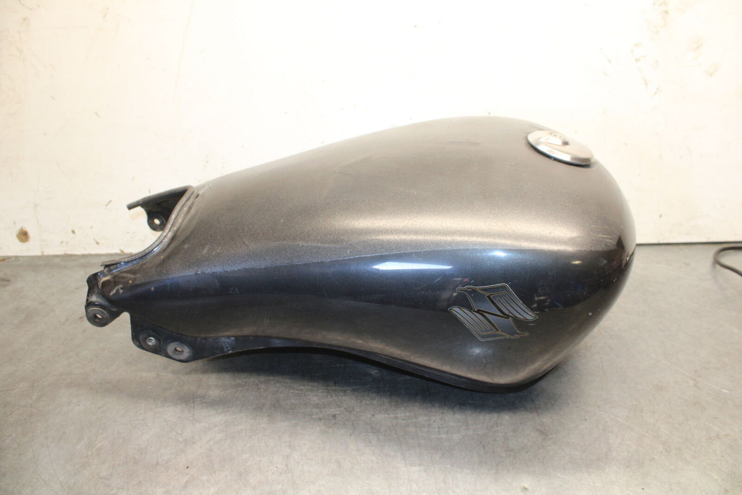 85-86 SUZUKI MADURA 1200 GAS TANK FUEL PETROL RESERVOIR BB691