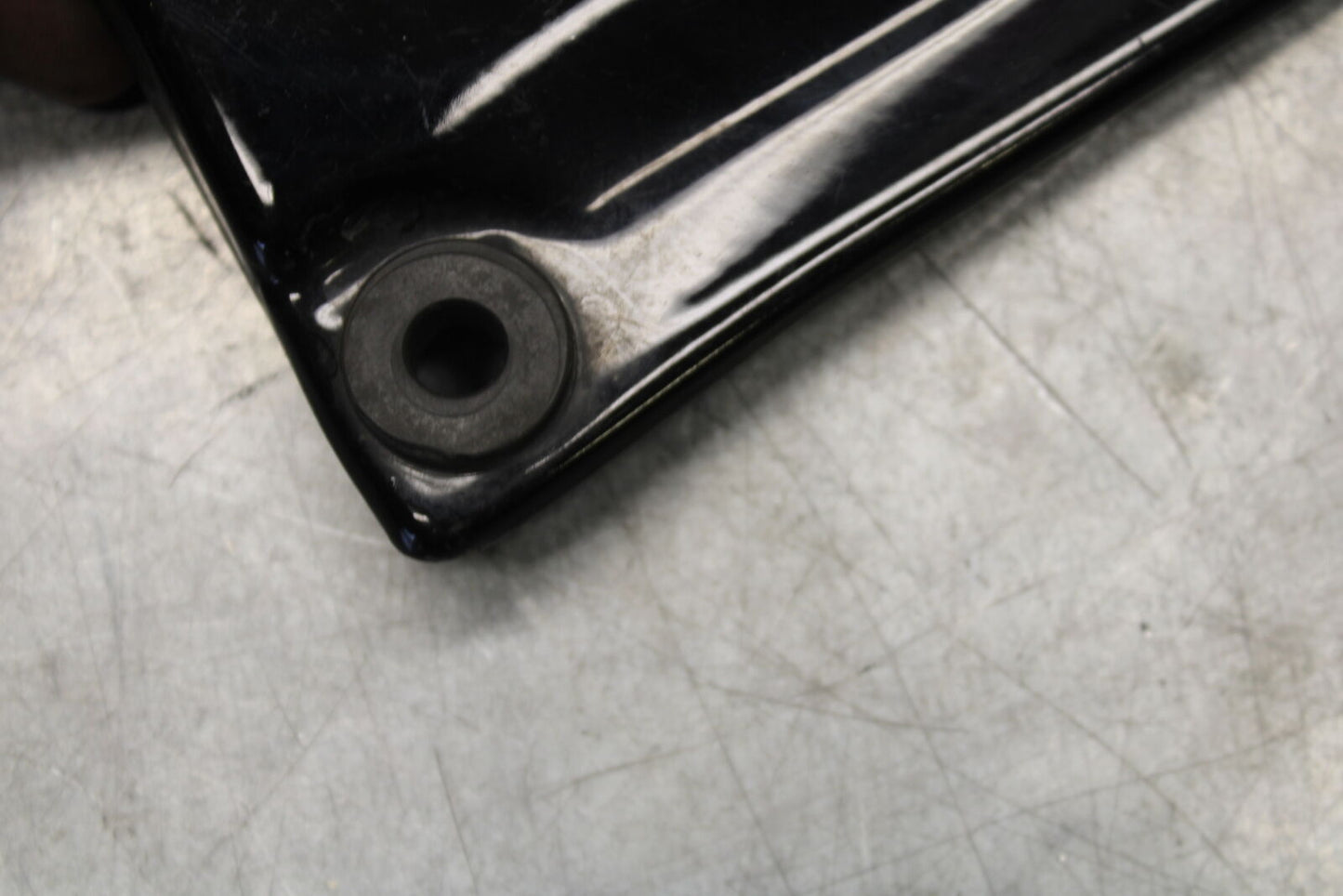 05-06 SUZUKI BOULEVARD M50 ENGINE SPROCKET COVER BB671