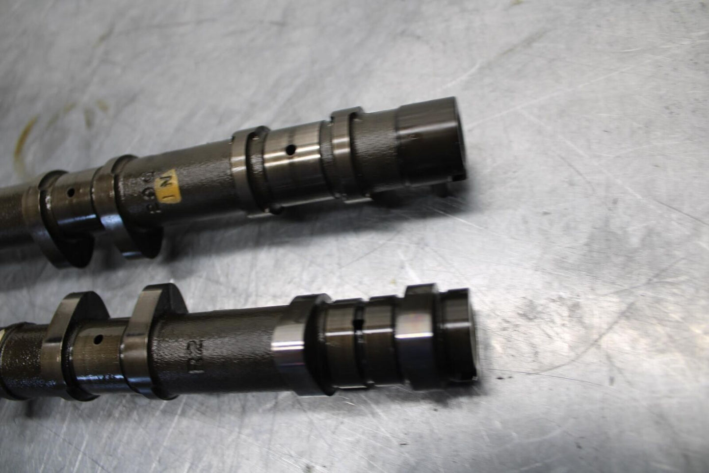 04-05 SUZUKI GSXR600 CAMSHAFT CAMS CAM SHAFTS 12710-29G00 12720-29G00 BB329