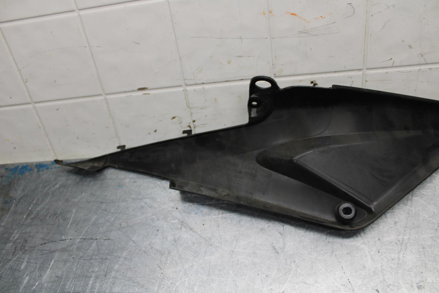 05-06 HONDA CBR600RR RIGHT LEFT GAS FUEL TANK PANELS COVERS TRIM BB444