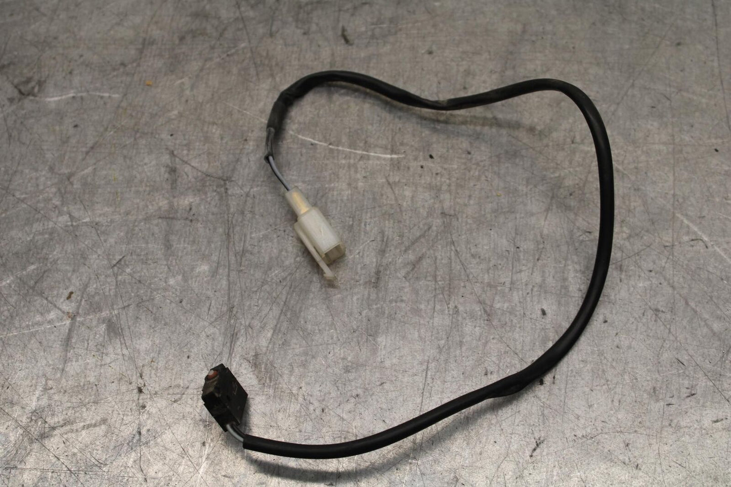 16-18 KTM 690 DUKE FRONT BRAKE STOP SWITCH BB631