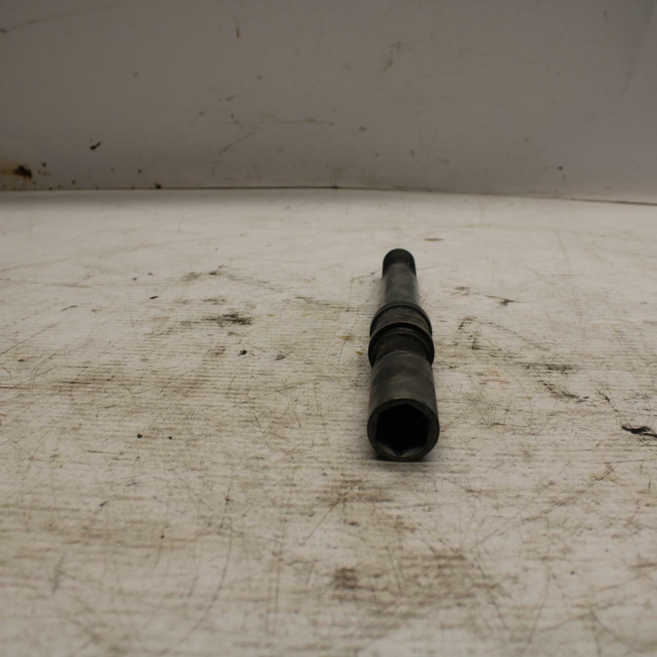 06-12 BMW F800ST FRONT WHEEL RIM AXLE PIVOT BOLT BB291