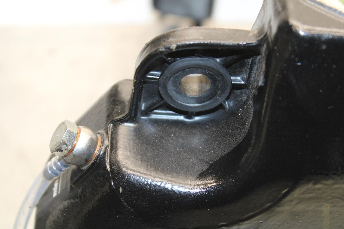 07-11 KTM 990 SUPER DUKE OIL TANK ENGINE RESEVOIR BB578