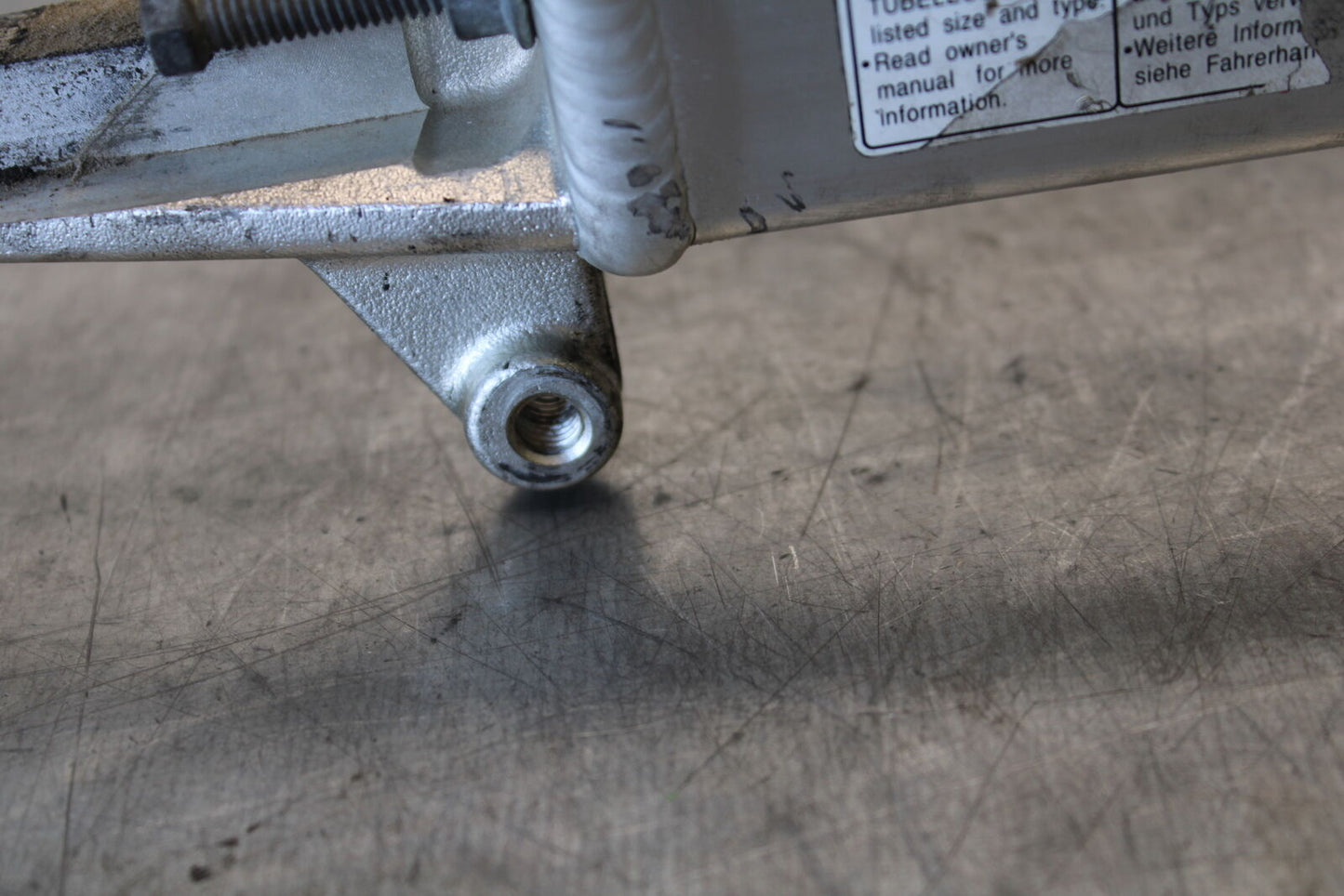 03-07 SUZUKI SV1000S REAR SWINGARM BACK SUSPENSION SWING ARM BB657