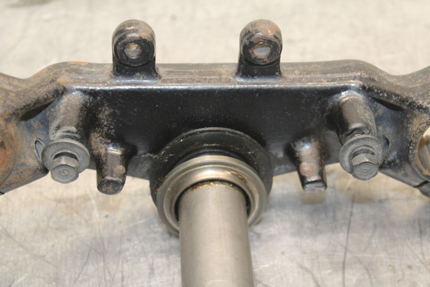 79-82 HONDA CB650 FRONT FORKS CLAMP LOWER TRIPLE TREE STEM BB107