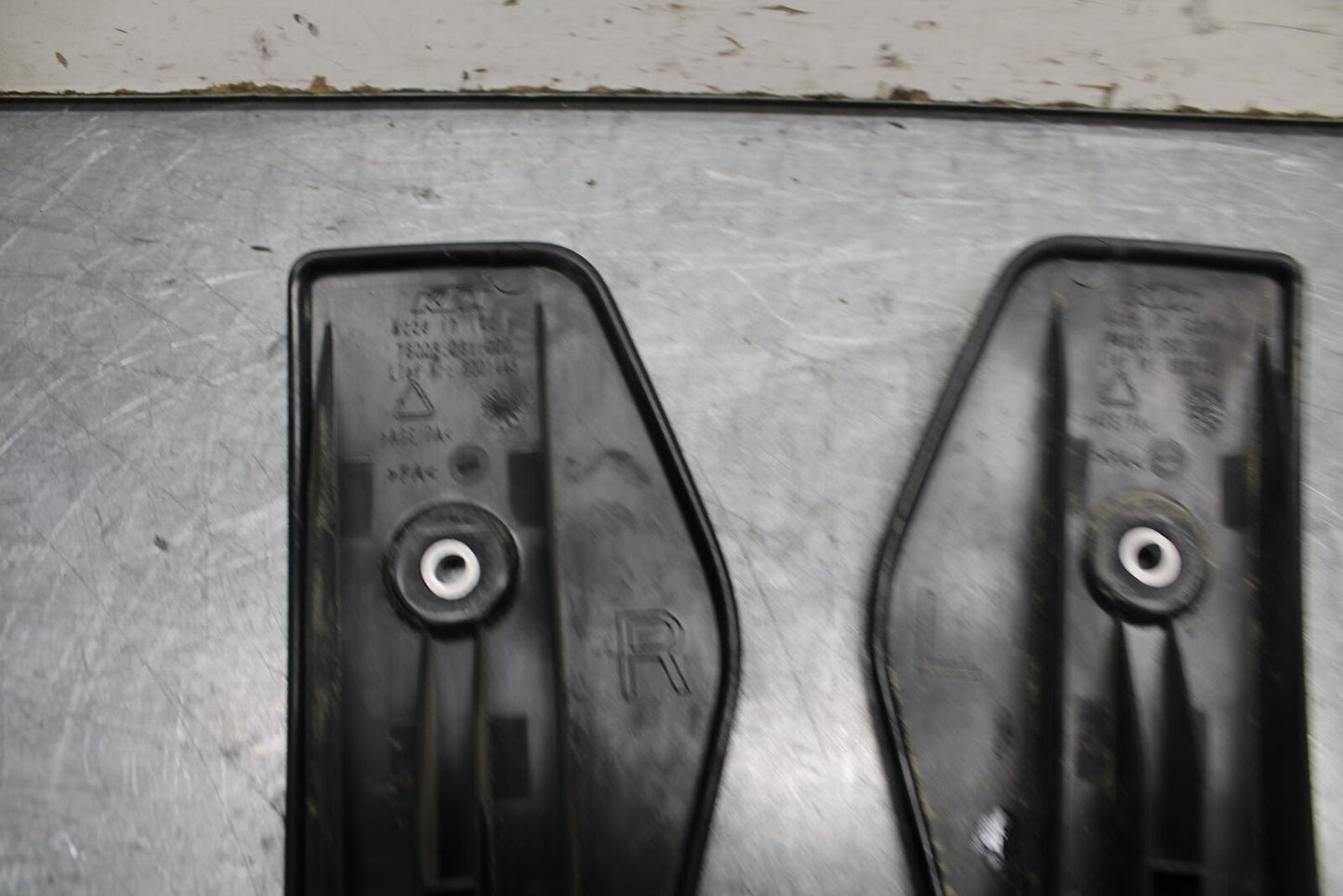 16-18 KTM 690 DUKE RADIATOR COVERS BB631