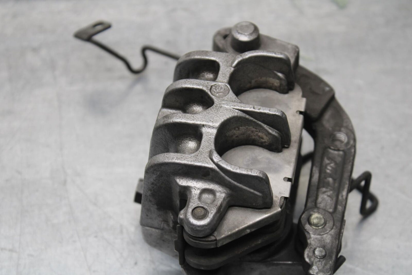 97-03 HONDA SHADOW ACE 750 VT750C LEFT FRONT BRAKE CALIPER BB618