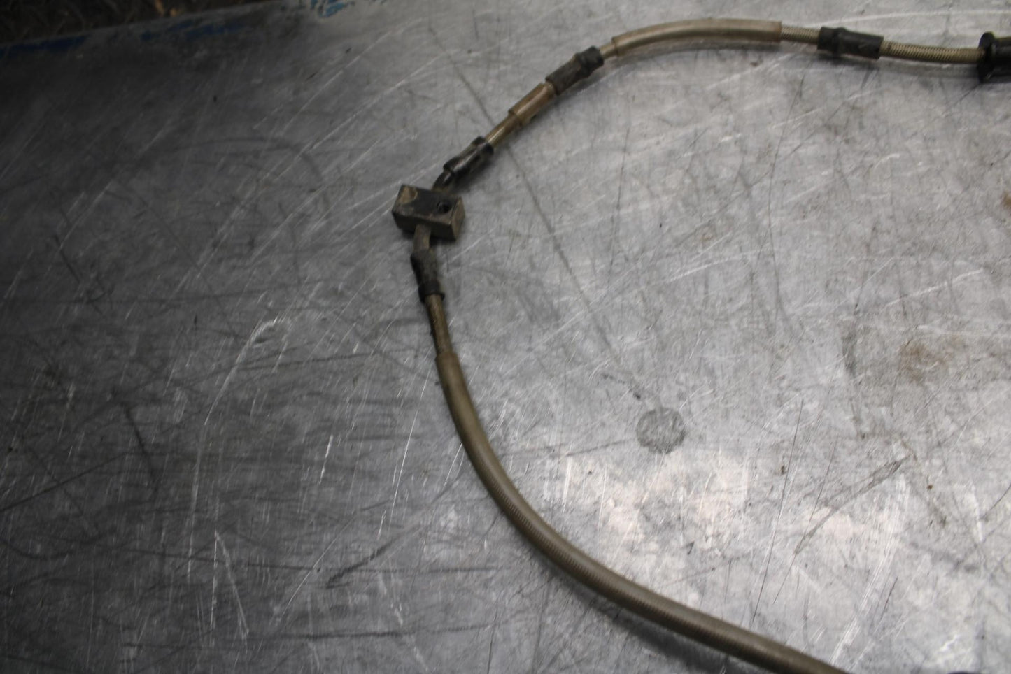 18 YAMAHA YZF R1 FRONT BRAKE CALIPER HOSES LINES BB473