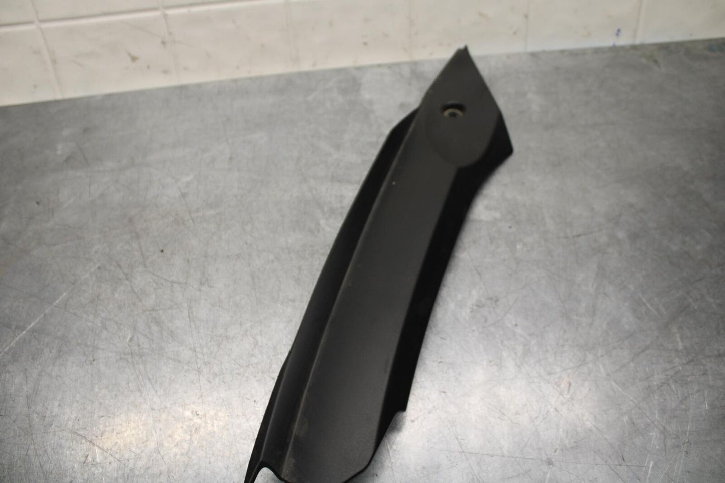 2001 Suzuki GSXR600 LEFT INNER FAIRING COWL PANEL TRIM OEM BB584
