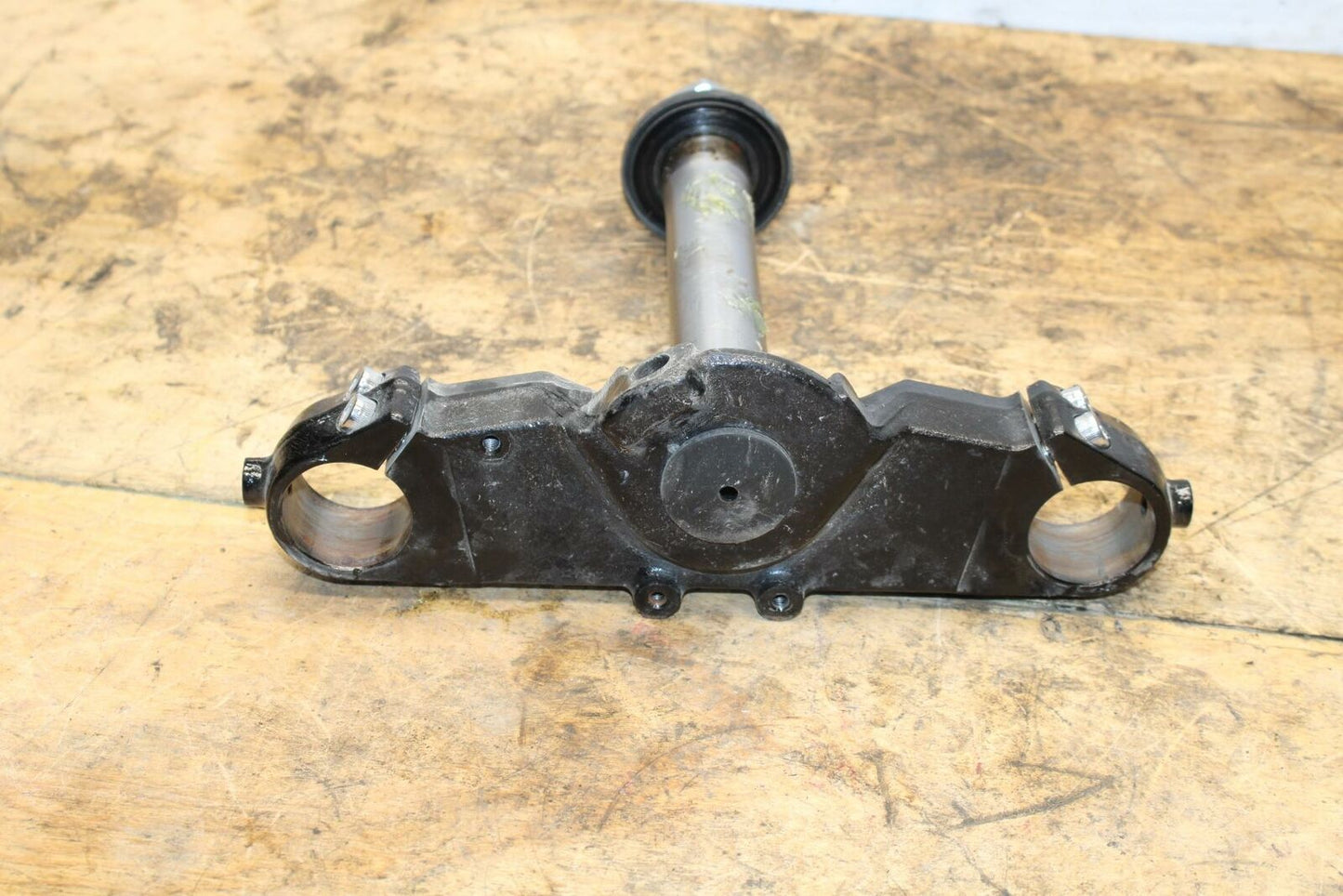 05-08 KAWASAKI VULCAN 1500 VN1500N CLASSIC FRONT FORKS LOWER TRIPLE TREE BB343