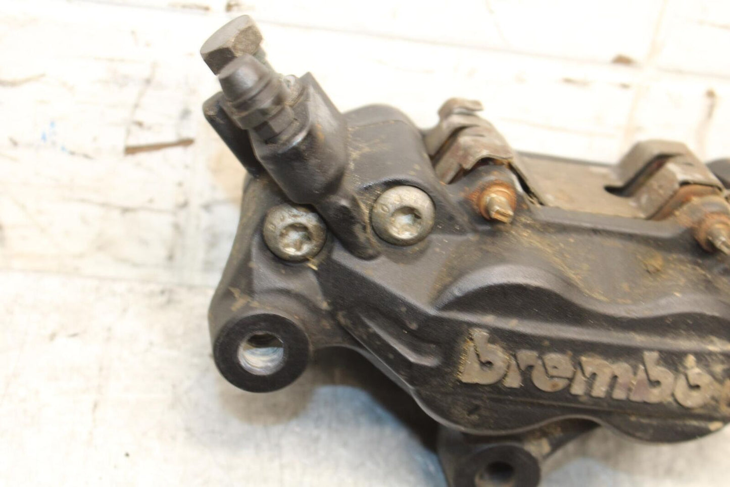 16-17 MOTO GUZZI V7 II BREMBO FRONT BRAKE CALIPER BB57