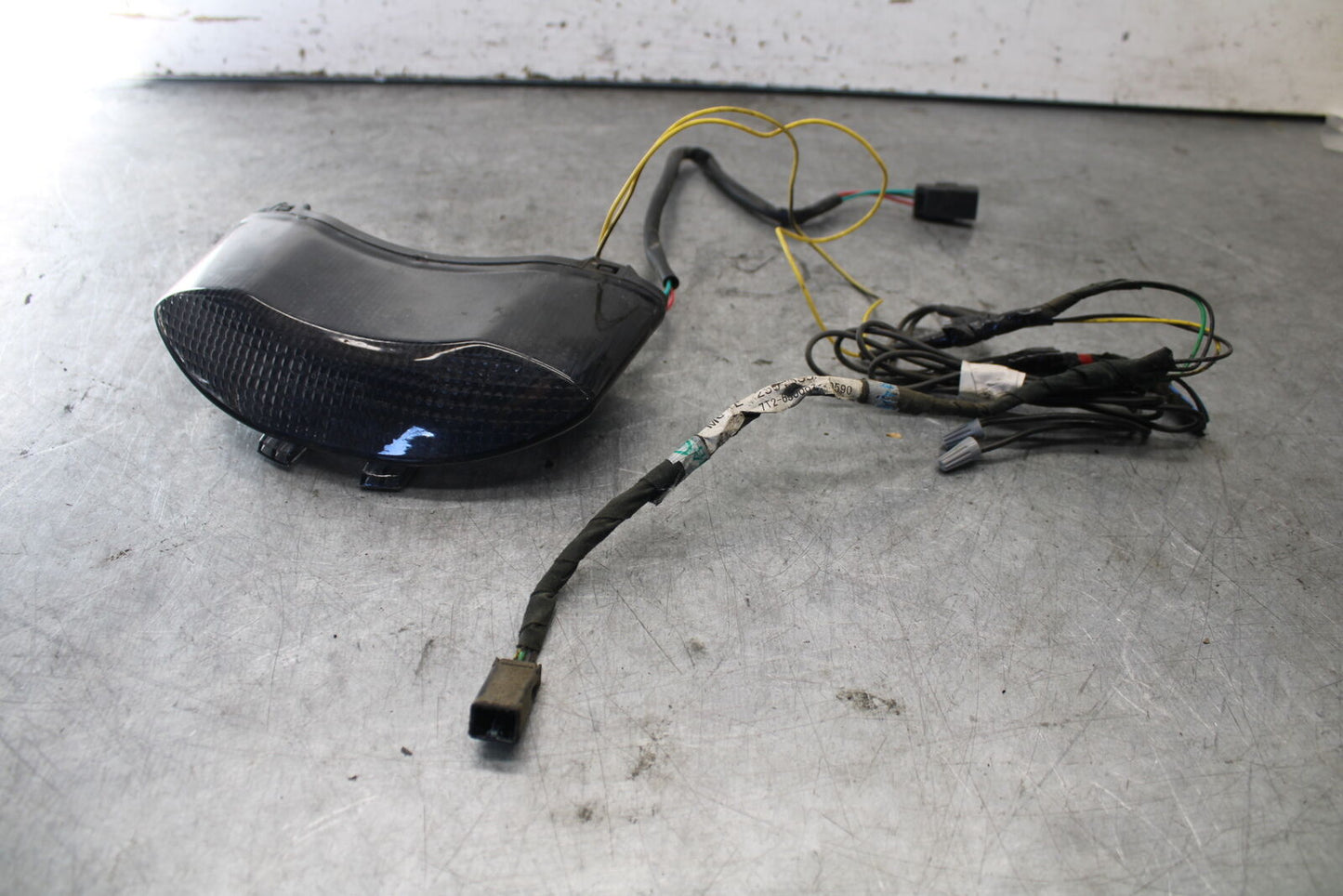 07-08 TRIUMPH DAYTONA 675 AFTERMARKET REAR TAIL TAILLIGHT BACK BRAKE LIGHT BB685