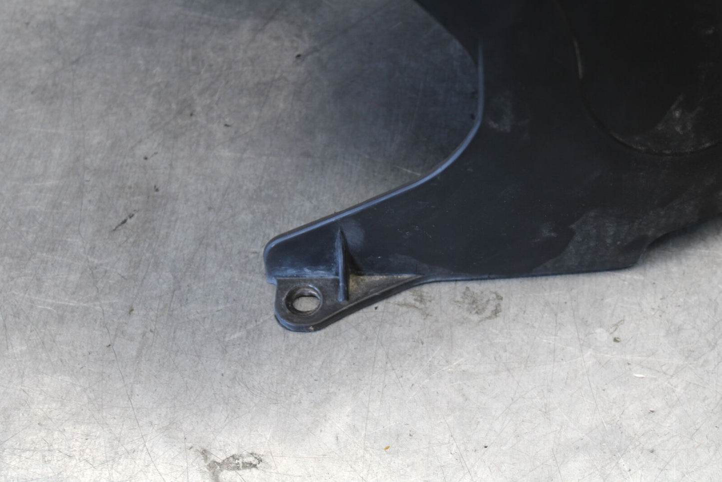 06-07 DUCATI MONSTER 695 REAR BACK FENDER MUD GUARD 56510301A BB674