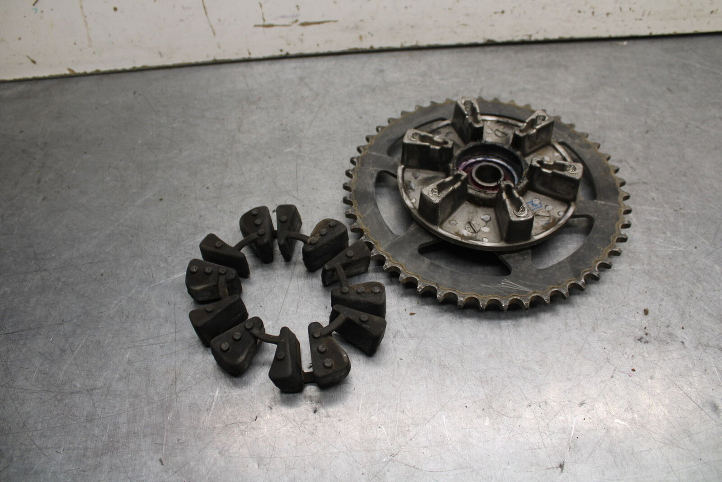 09-11 TRIUMPH DAYTONA 675 REAR BACK SPROCKET HUB BB652
