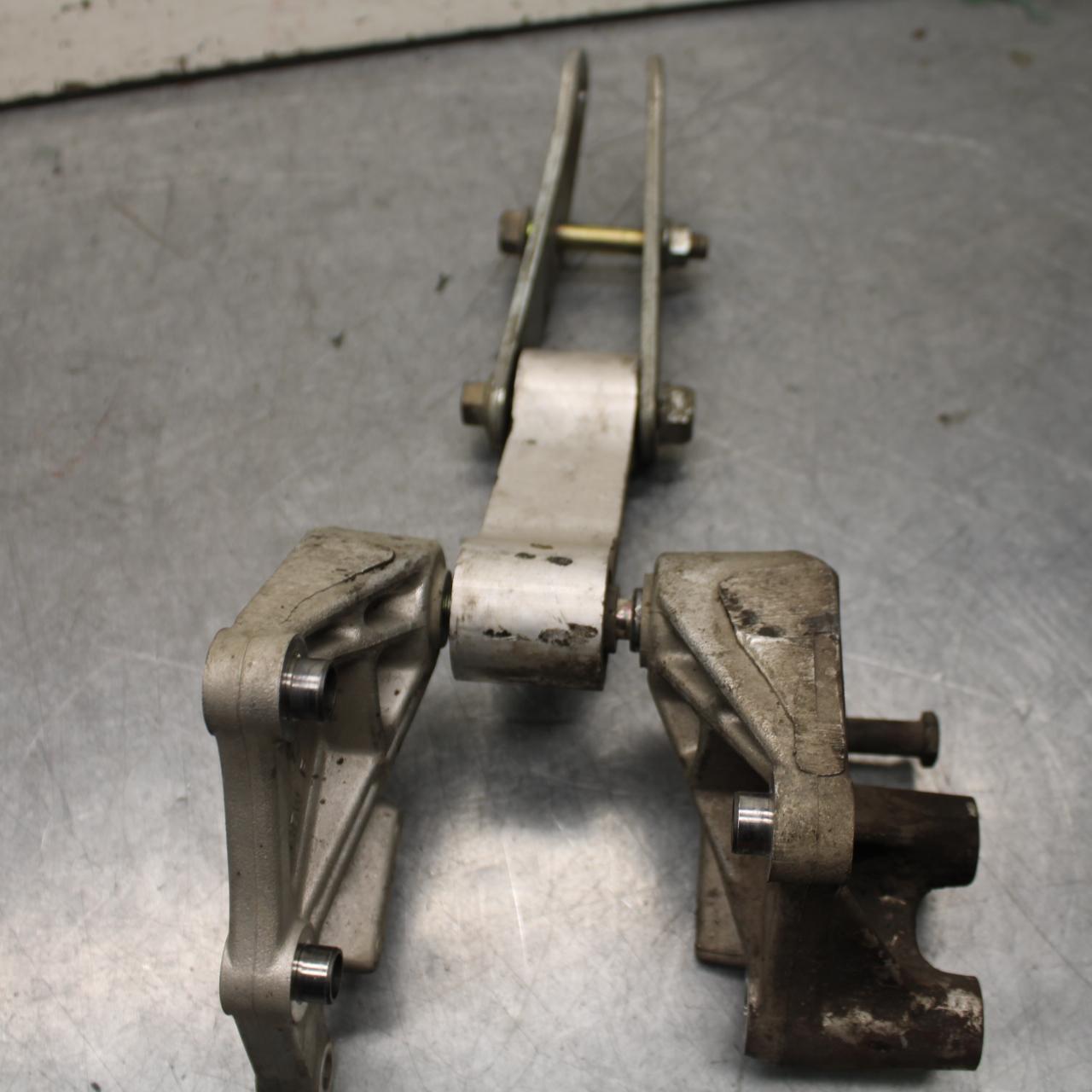 01-06 HONDA CBR600F4I REAR DOGBONE SHOCK LINKAGE LINK BB644