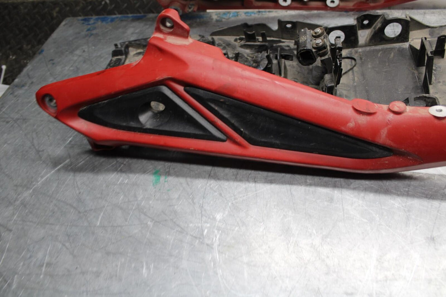 17-21 TRIUMPH STREET TRIPPLE R ABS REAR SUBFRAME BACK SUB FRAME bb452