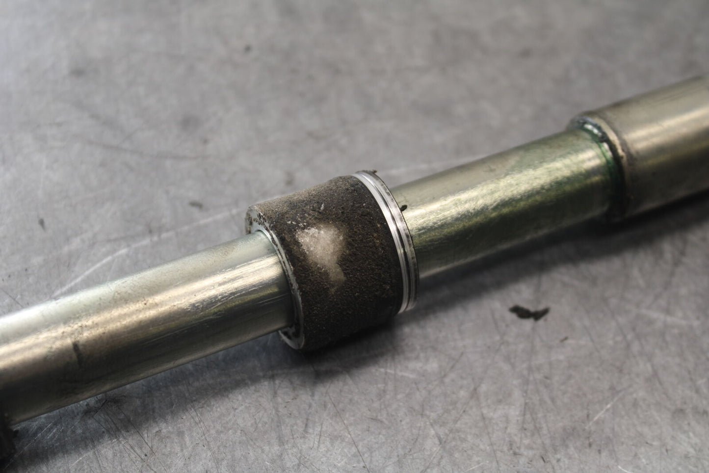 07-08 TRIUMPH DAYTONA 675 FRONT WHEEL RIM AXLE PIVOT BOLT BB685